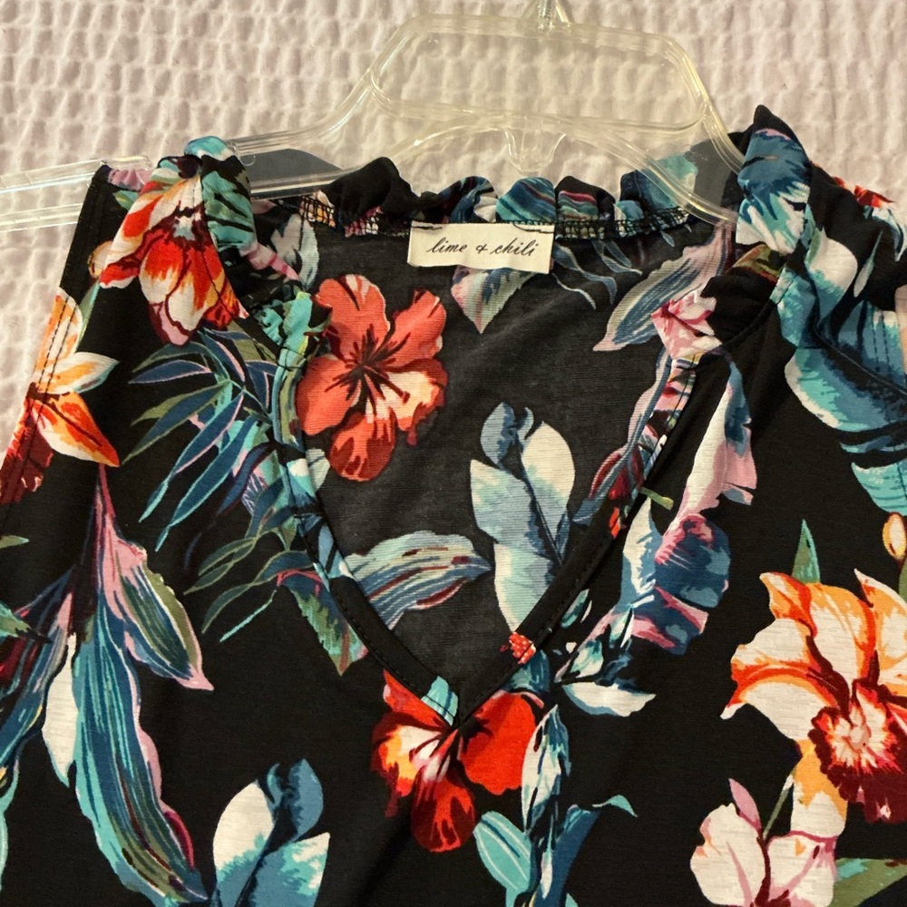 Women’s Flowy, Ruffled Blouse, Size Small - Picture 11 of 12